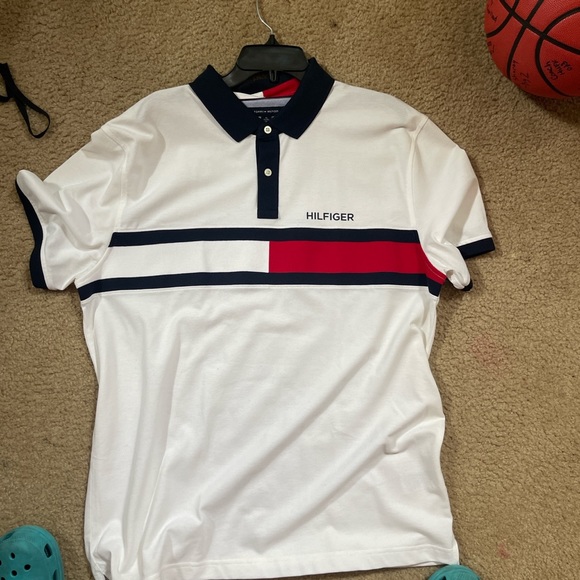 Tommy Hilfiger polo shirt worn once great condition - Picture 1 of 2